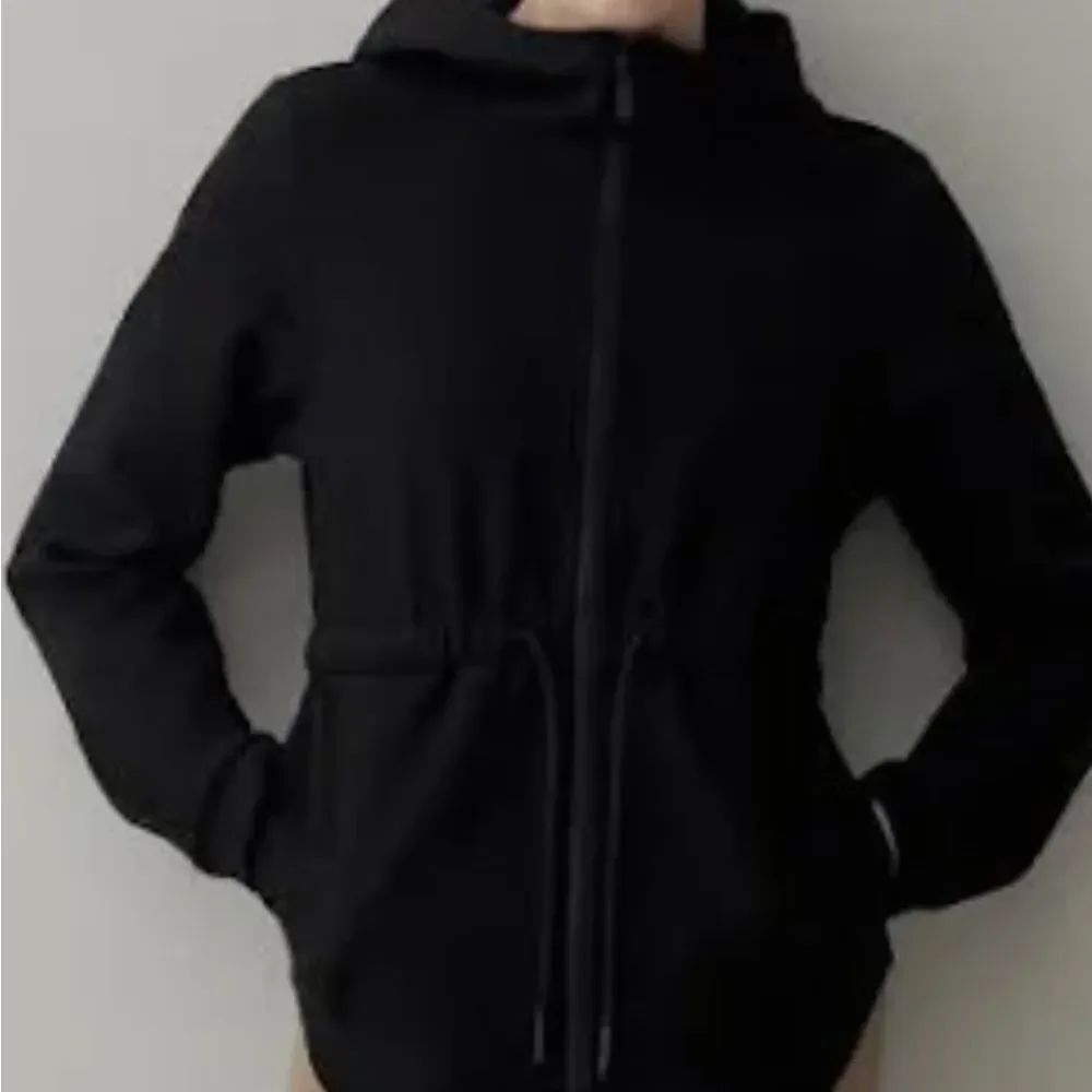 Varley
Sofia Drawstring-Waist Hooded Track Jacket No Strings M